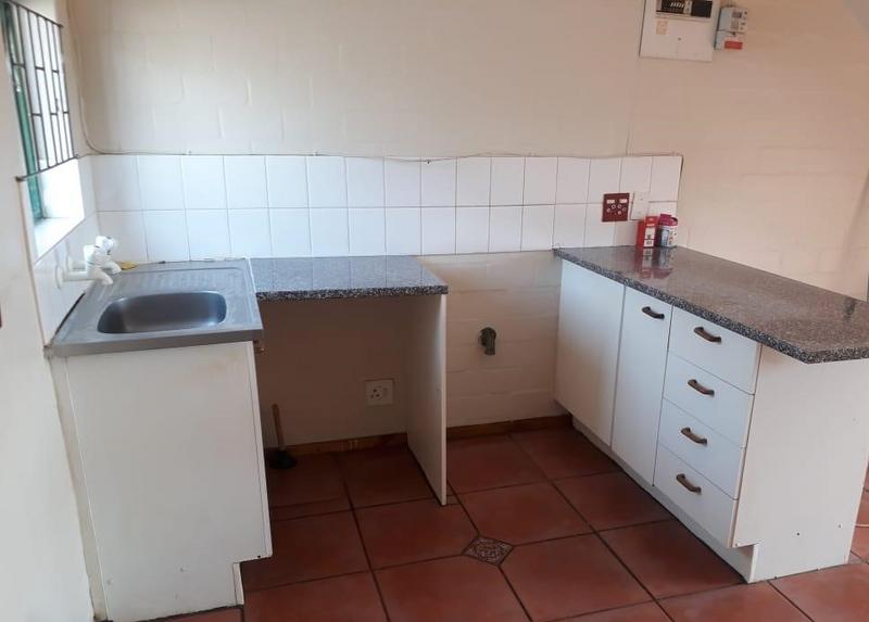 To Let 2 Bedroom Property for Rent in Table View Western Cape